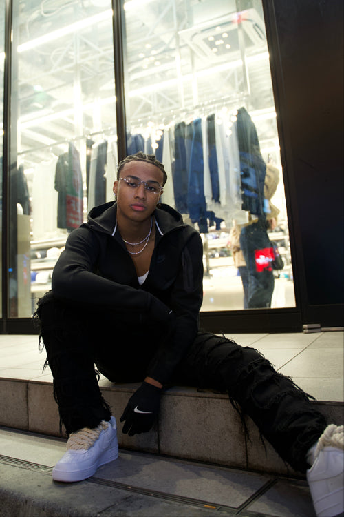 FLARE FRAYED STACKED 01 - BLACK