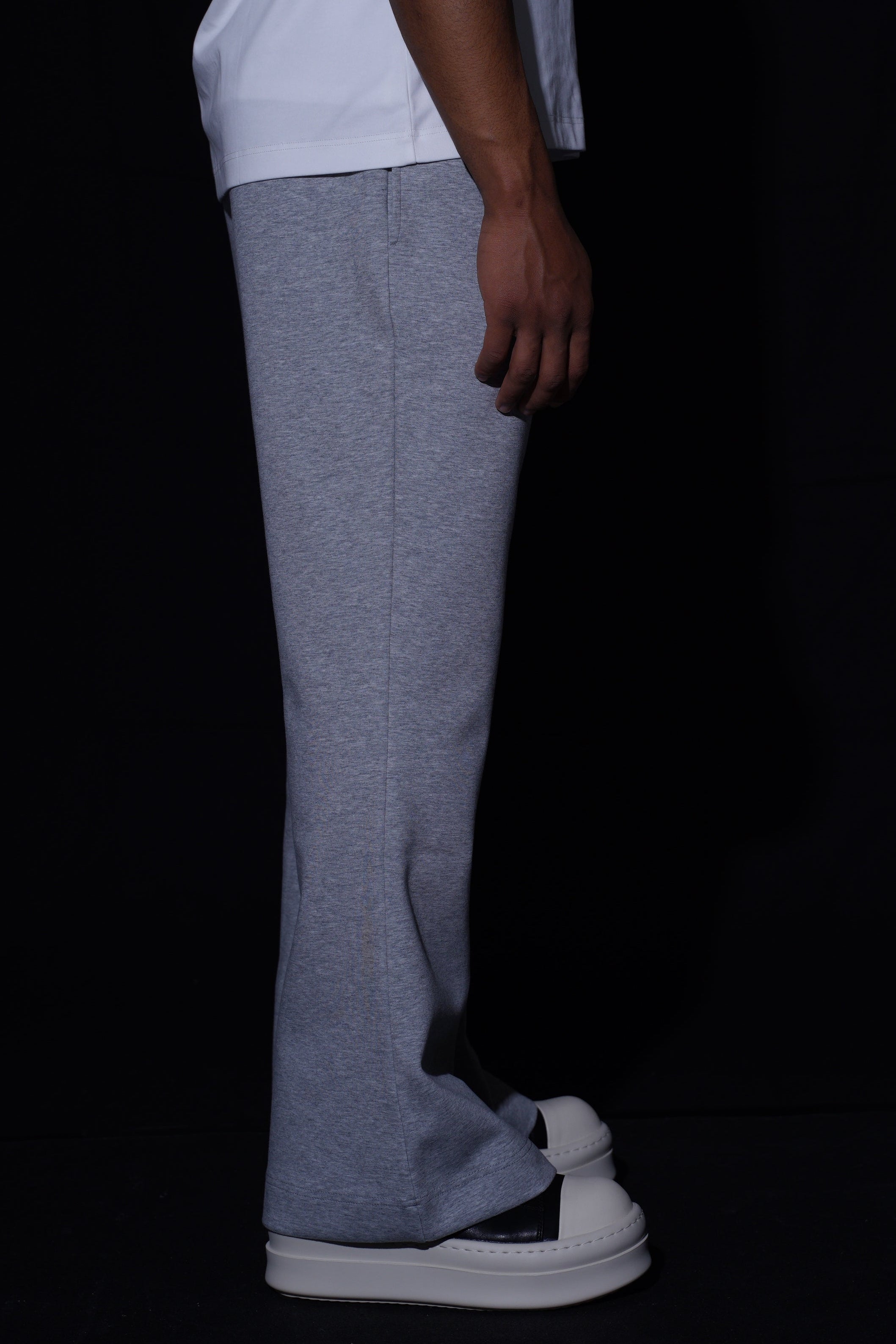 FLARE SWEAT PANTS - GRAY – ROGUE ROYALS