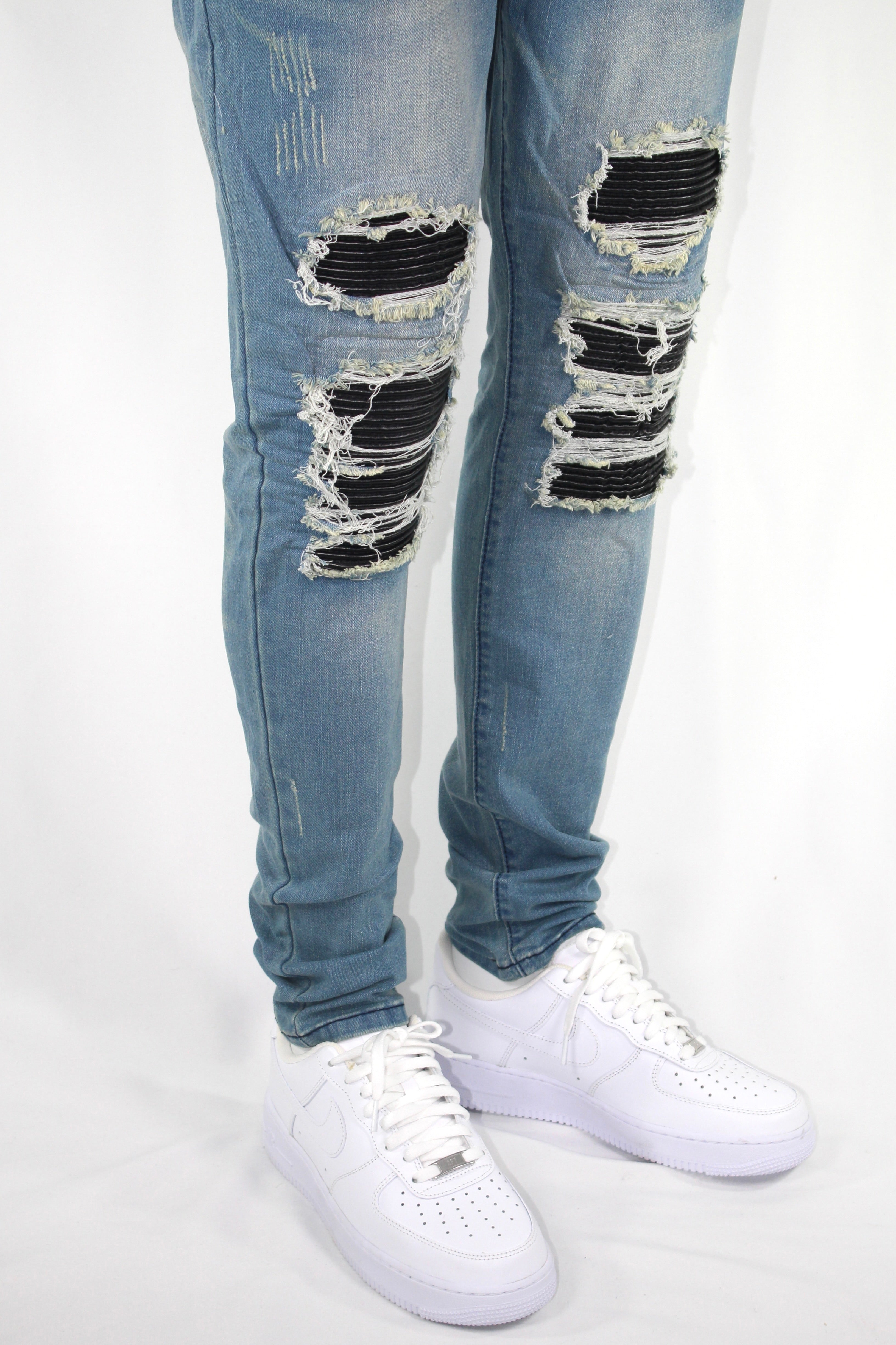 SKINNY DISTRESSED CUTOUT - BLUE