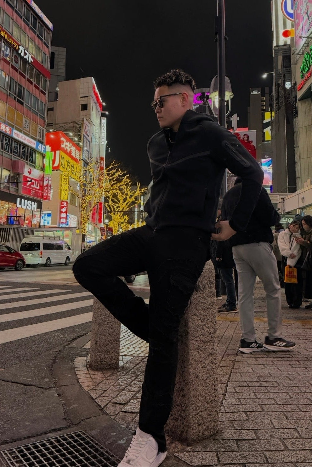 FLARE CURVED STACKED - BLACK