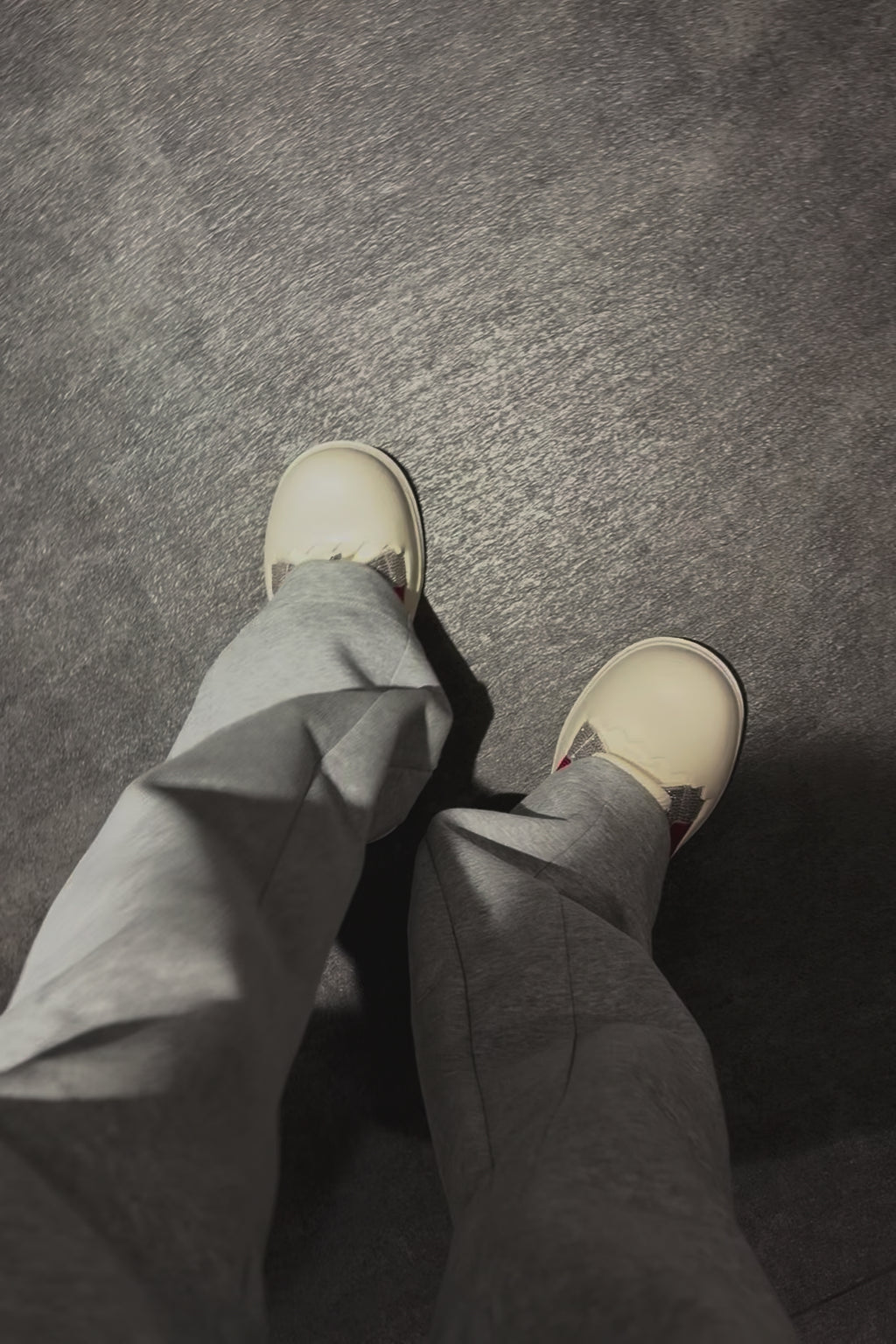 FLARE SWEAT PANTS - GRAY